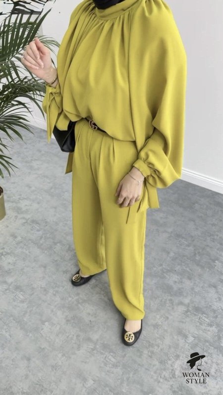 كموني
